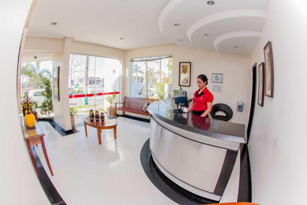 Hotel Oceania إيونابوليس المظهر الخارجي الصورة