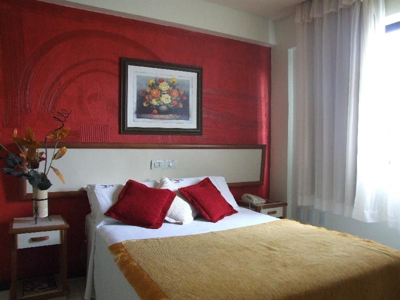 Hotel Oceania إيونابوليس الغرفة الصورة